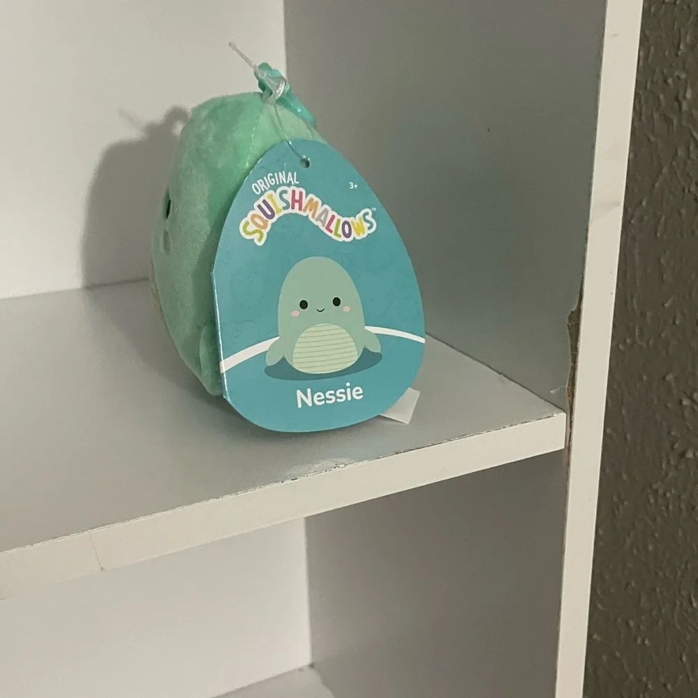 Squishmallows Nessie clip - Picture 2 of 5